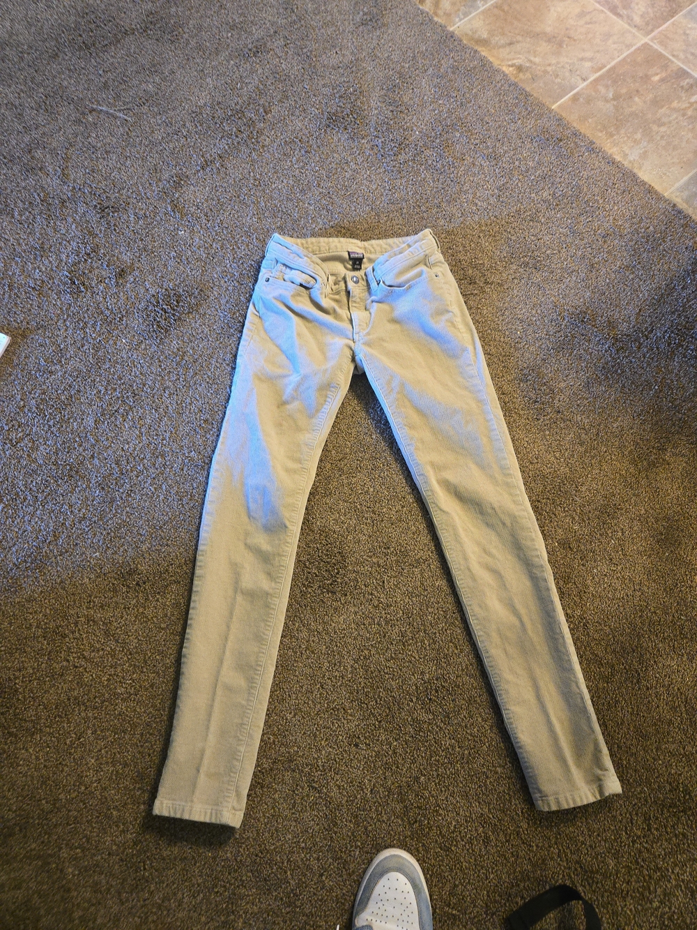 Patagonia Women's Skinny Pants in Light Khaki
